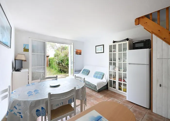 526 Clos Des Thermes 26 Courtyard, Parking And Pool 빌라 *